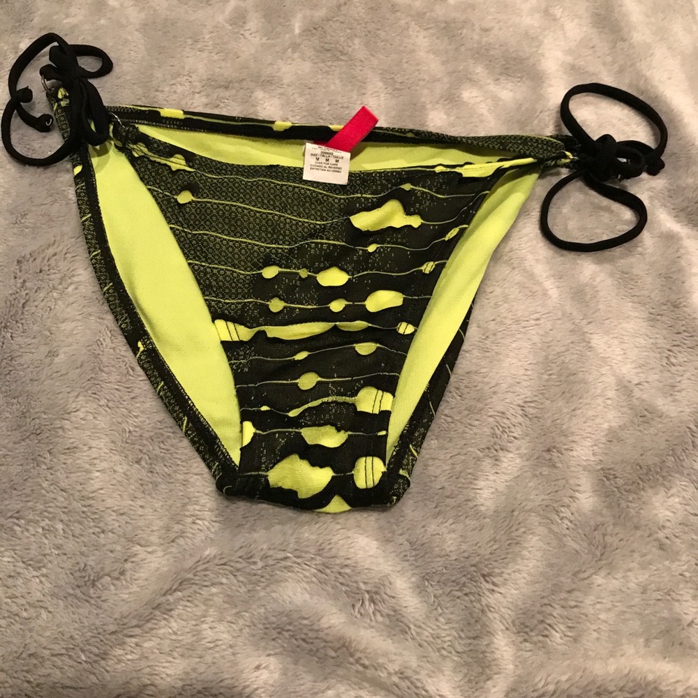 Bikini bottom